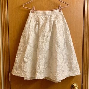 H&M distressed white floral lace skirt